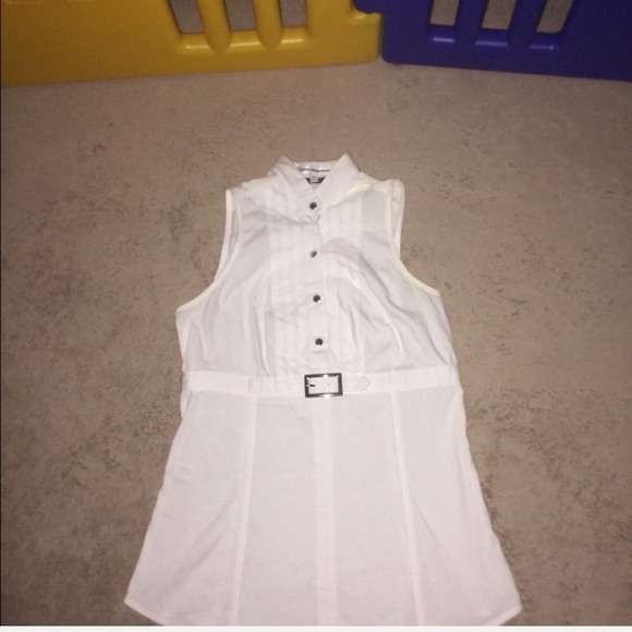 Express Tops - EXPRESS DESIGN WOMEN’S TOP. XS💕